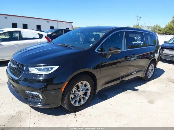 2C4RC1GG9TR216592 — 2026 Chrysler Pacifica, фото 2 с аукциона IAAI 06.10.2026, Задняя часть