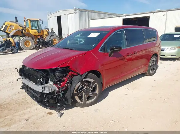 2C4RC1GGXVR601405 — 2027 Chrysler Pacifica, фото 2 с аукциона IAAI 06.10.2026, Передняя часть