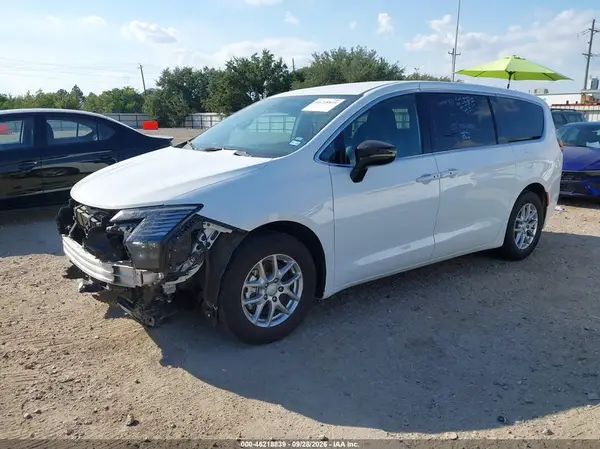 2C4RC1BG1VR566826 — 2027 Chrysler Pacifica, фото 2 с аукциона IAAI, Передняя часть