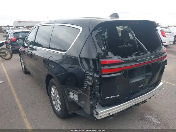2C4RC1BG3VR552166 — 2027 Chrysler Pacifica, фото 3 с аукциона IAAI 09.10.2026, Задняя часть
