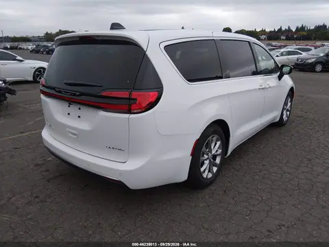 2027 Chrysler Pacifica VIN 2C4RC1GGXVR587313 фото 4