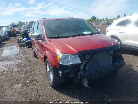 2C4RC1GG5GR128628 — 2016 Chrysler Town & Country Limited Platinum, Передняя часть (Front), фото до ремонта