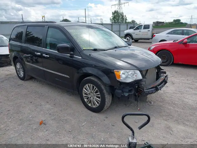 2C4RC1CG8GR263642 — 2016 Chrysler Town & Country Touring-L, Передняя часть (Front), фото до ремонта