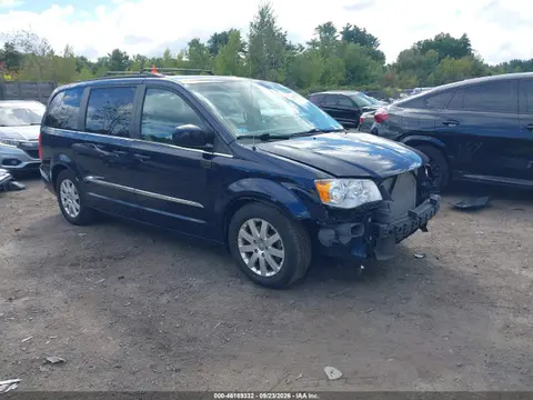 2C4RC1BG4FR664900 — 2015 Chrysler Town & Country Touring, Передняя часть (Front End), фото до ремонта