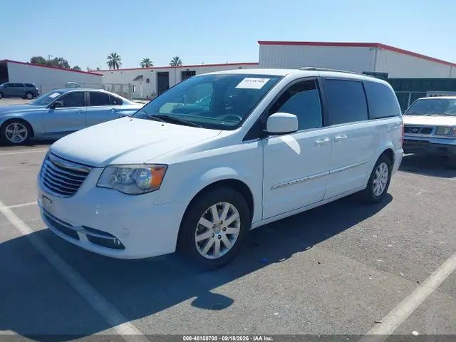 2016 Chrysler Town &amp; Country Touring VIN 2C4RC1BGXGR141222 фото 2