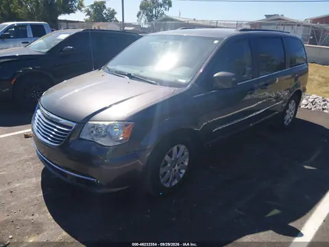 2016 Chrysler Town &amp; Country Touring VIN 2C4RC1BG0GR297284 фото 2