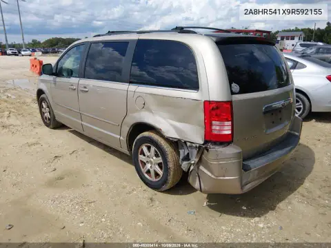 2009 Chrysler Town & Country Touring VIN 2A8HR541X9R592155 фото 4