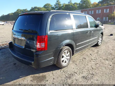 2010 Chrysler Town & Country Touring VIN 2A4RR5DXXAR329548 фото 4