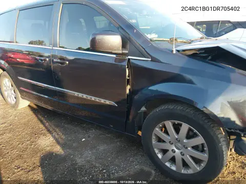 2C4RC1BG1DR705402 — 2013 Chrysler TOWN & Country, Передняя часть, фото до ремонта