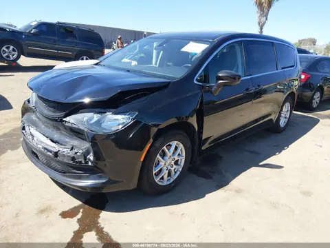 2022 Chrysler Voyager Lx VIN 2C4RC1CG1NR102966 фото 2