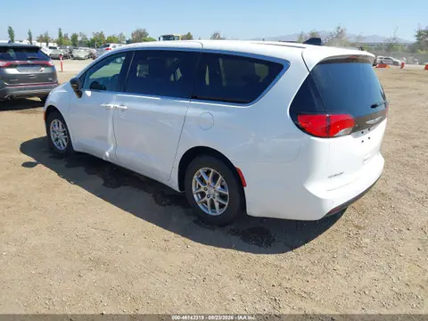 2025 Chrysler Voyager Lx VIN 2C4RC1CG8SR611481 фото 3