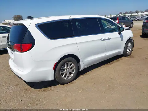 2025 Chrysler Voyager Lx VIN 2C4RC1CG8SR611481 фото 4
