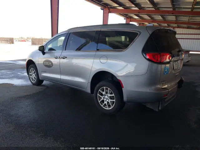 2C4RC1DGXLR164622 — 2020 Chrysler Voyager Lxi, фото 3 с аукциона IAAI 13.10.2026, Естественный износ