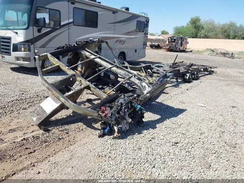 2020 Coachmen Other VIN 5ZT3CLVB4LA323366 фото 2