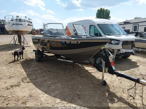 CRCHE133H314 — 2014 Crestliner 1650, Повреждение штормом (Storm Damage), фото до ремонта