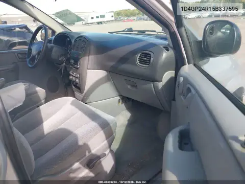 2005 Dodge Grand Caravan Se VIN 1D4GP24R15B337595 фото 6