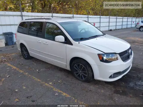 2C4RDGEG5HR596704 — 2017 Dodge Caravan, Естественный износ, фото до ремонта