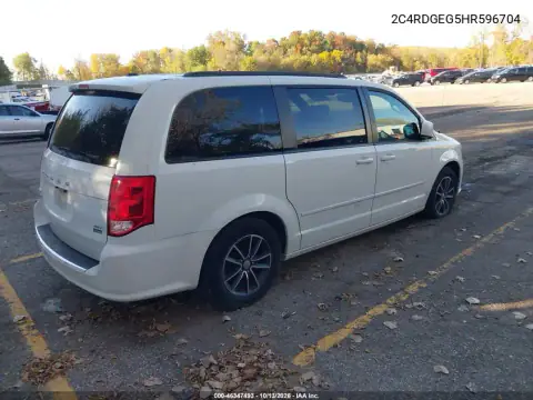 2C4RDGEG5HR596704 — 2017 Dodge Caravan, фото 5 с аукциона IAAI, Естественный износ