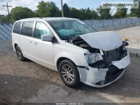 2C4RDGCG3KR595979 — 2019 Dodge Caravan, Передняя часть, фото до ремонта