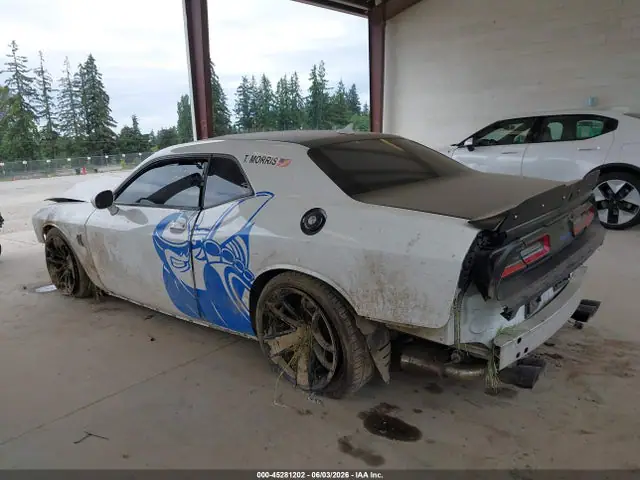 2C3CDZFJ9HH592743 — 2017 Dodge Challenger R/T SCAT PACK, фото 3 с аукциона IAAI 14.10.2026, Передняя и задняя части