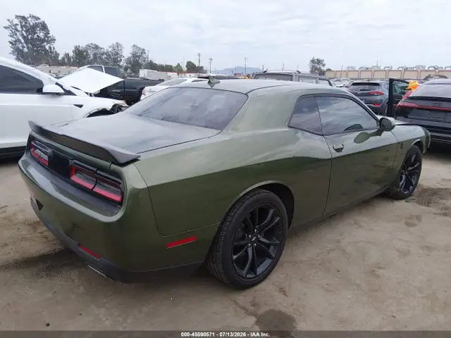 2C3CDZAGXJH334670 — 2018 Dodge Challenger SXT Plus, фото 4 с аукциона IAAI 14.10.2026, Передняя часть