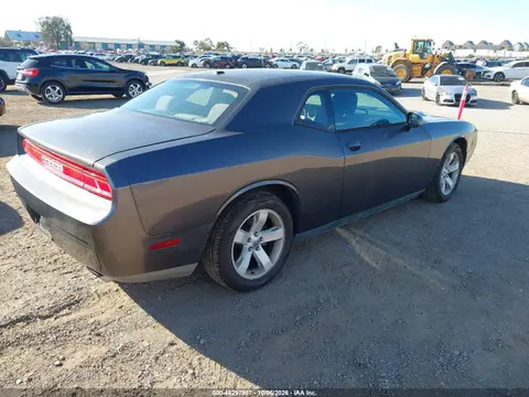 2014 Dodge Challenger Sxt VIN 2C3CDYAG9EH278799 фото 4