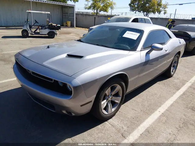 2C3CDZAG1HH578556 — 2017 Dodge Challenger SXT, фото 2 с аукциона IAAI 14.10.2026, Естественный износ