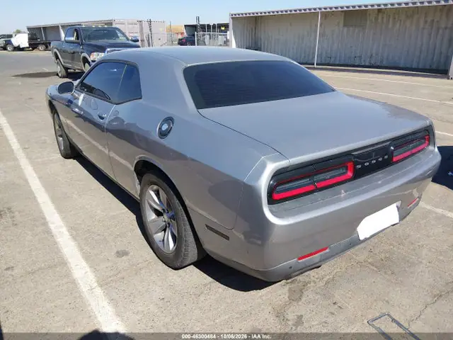 2C3CDZAG1HH578556 — 2017 Dodge Challenger SXT, фото 3 с аукциона IAAI 14.10.2026, Естественный износ