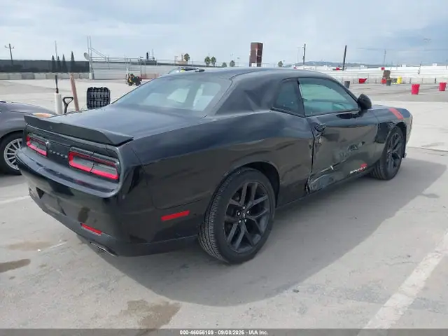 2C3CDZAG0KH502141 — 2019 Dodge Challenger SXT, фото 4 с аукциона IAAI 14.10.2026, Правый бок