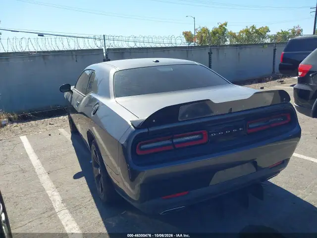 2C3CDZAG4KH712564 — 2019 Dodge Challenger SXT, фото 3 с аукциона IAAI 14.10.2026, Передняя часть