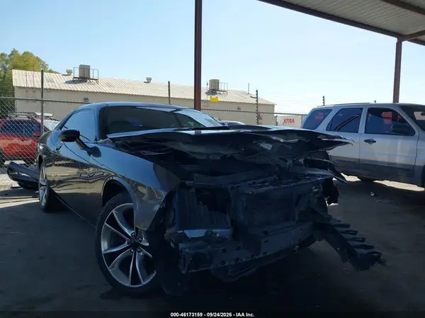 2C3CDZAG5GH329675 — 2016 Dodge Challenger, Передняя часть (Front End), фото до ремонта
