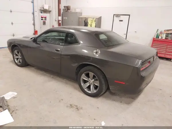 2C3CDZAG0GH290073 — 2016 Dodge Challenger, фото 3 с аукциона IAAI, Передняя часть