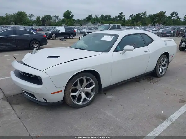 2C3CDZAG0GH250382 — 2016 Dodge Challenger, фото 2 с аукциона IAAI, Передняя часть справа