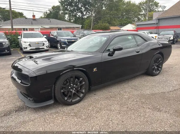 2C3CDZFJXLH181201 — 2020 Dodge Challenger, фото 2 с аукциона IAAI, Естественный износ