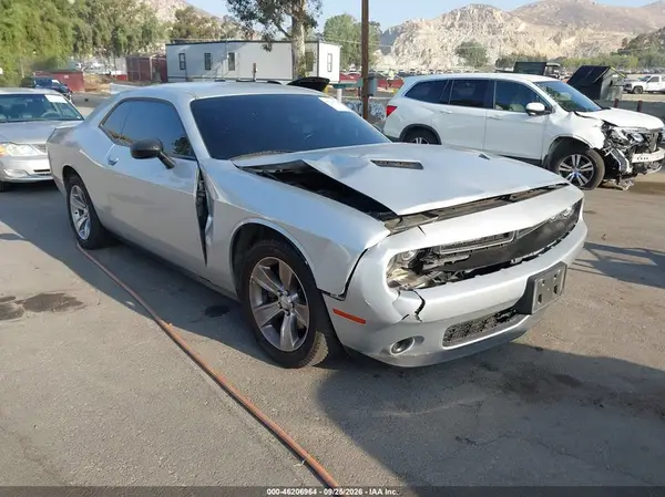 2C3CDZAG6LH159496 — 2020 Dodge Challenger, Передняя часть (Front End), фото до ремонта