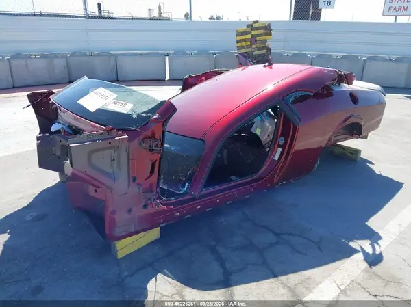 2C3CDZFJ6LH174276 — 2020 Dodge Challenger, фото 2 с аукциона IAAI, Угон