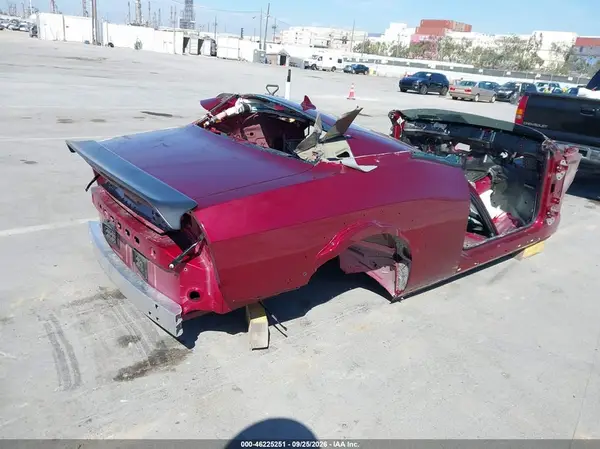 2C3CDZFJ6LH174276 — 2020 Dodge Challenger, фото 4 с аукциона IAAI, Угон