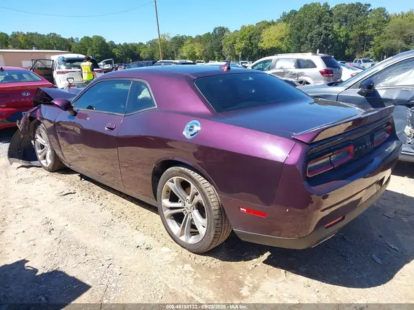 2C3CDZJG0MH607247 — 2021 Dodge Challenger, фото 3 с аукциона IAAI, Передняя часть