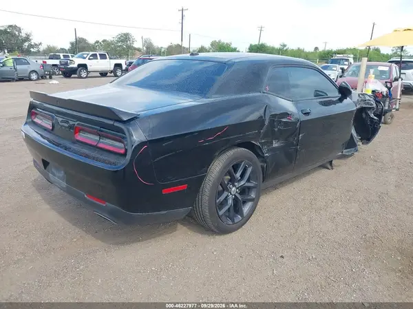 2C3CDZAGXPH570938 — 2023 Dodge Challenger, фото 4 с аукциона IAAI, Правый бок
