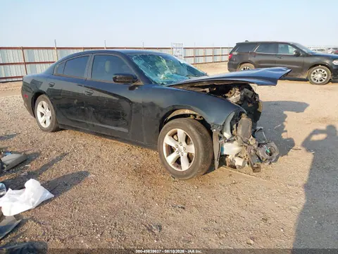 2C3CDXBG9EH242961 — 2014 Dodge Charger SE, Передняя часть (Front End), фото до ремонта