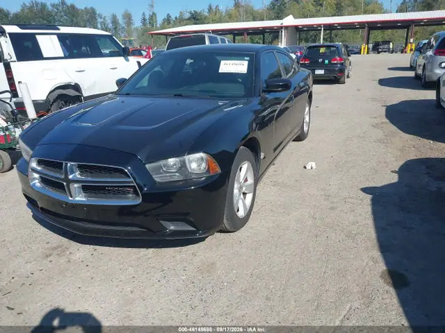 2C3CDXBGXEH268727 — 2014 Dodge Charger SE, фото 2 с аукциона IAAI 30.09.2026, Правый бок
