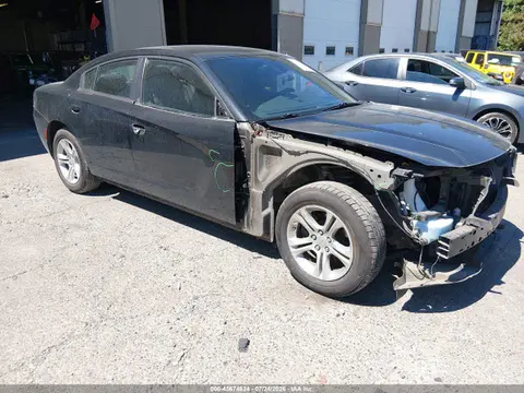 2C3CDXBG1FH771208 — 2015 Dodge Charger SE, Передняя часть (Front End), фото до ремонта