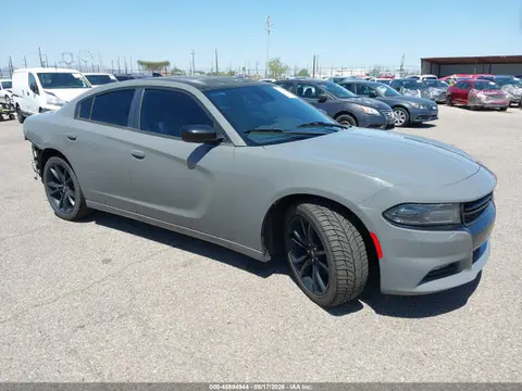 2C3CDXHGXHH514977 — 2017 Dodge Charger SXT RWD, Задняя часть (Rear), фото до ремонта