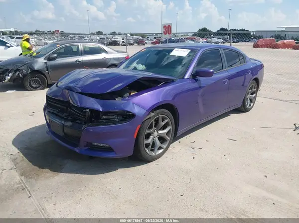 2C3CDXHG9GH139985 — 2016 Dodge Charger, фото 2 с аукциона IAAI, Передняя часть