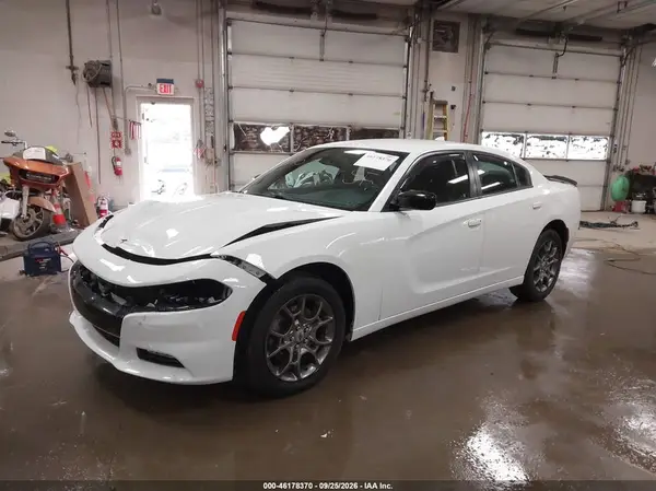 2C3CDXJG6HH538171 — 2017 Dodge Charger, фото 2 с аукциона IAAI, Передняя часть