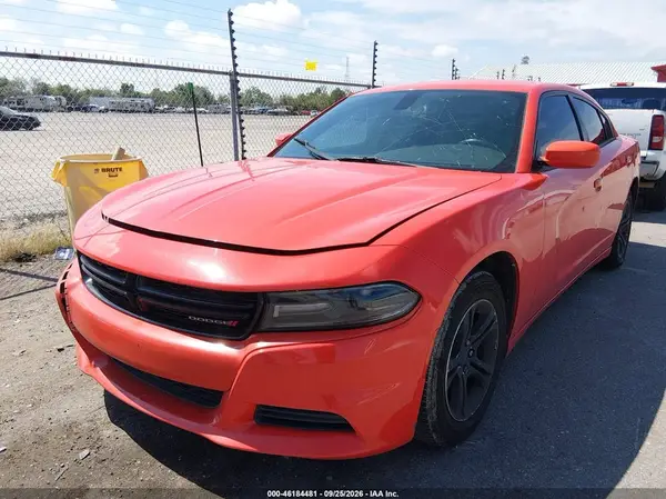 2C3CDXBG0KH753048 — 2019 Dodge Charger, фото 2 с аукциона IAAI, Передняя часть