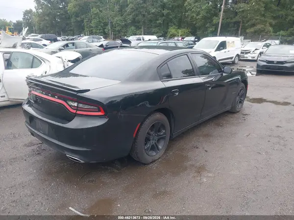 2C3CDXBG1KH650740 — 2019 Dodge Charger, фото 4 с аукциона IAAI 14.10.2026, Естественный износ