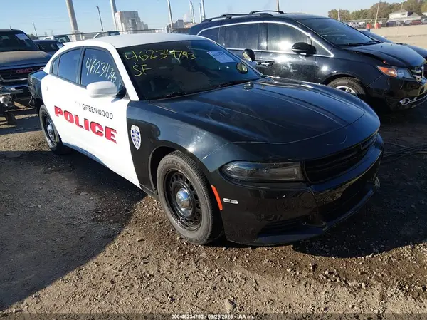 2C3CDXKT4KH565890 — 2019 Dodge Charger, Задняя часть (Rear), фото до ремонта