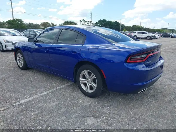 2C3CDXBG5LH190032 — 2020 Dodge Charger, фото 3 с аукциона IAAI 06.10.2026, Естественный износ