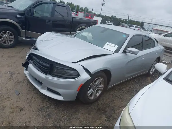 2C3CDXBG0NH219763 — 2022 Dodge Charger, фото 2 с аукциона IAAI, Передняя часть справа